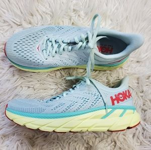 *Like New* Hoka Clifton 7's!